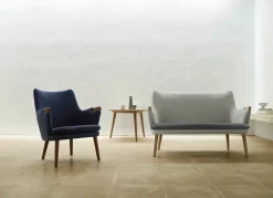 Carl Hansen & Søn CH72 Sofa af Hans J. Wegner><noscript><img width=
