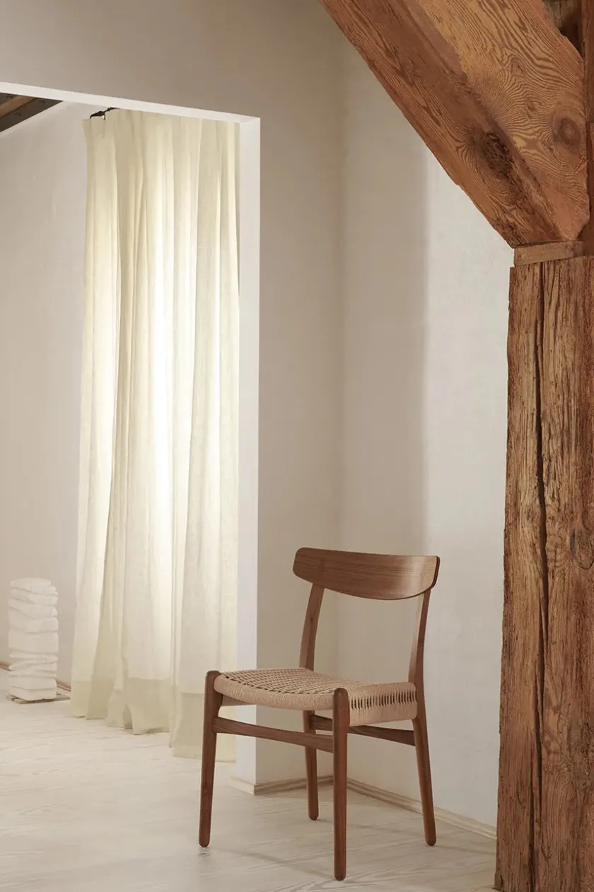 Carl Hansen & Søn CH23 Spisestol, eg sæbe af Hans J. Wegner> Spisebordsstole