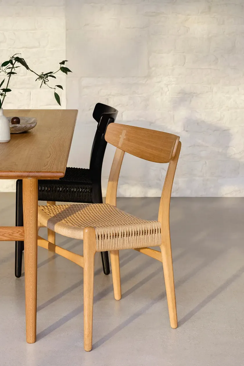 Carl Hansen & Søn CH23 Spisestol, eg/valnød olie af Hans J. Wegner> Spisebordsstole