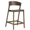 Muuto Cover Counter Stool, stained dark brown fra> Barstole