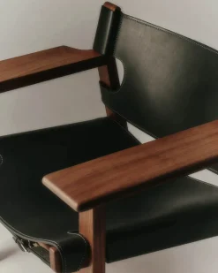 Fredericia Furniture Den Spanske Stol i mørkebrun læder, eg olie af Børge Mogensen><noscript><img width=