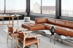 Fredericia Furniture Den Spanske Stol i mørkebrun læder, valnød olie af Børge Mogensen><noscript><img width=