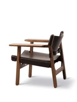 Fredericia Furniture Den Spanske Stol i mørkebrun læder, valnød olie af Børge Mogensen><noscript><img width=