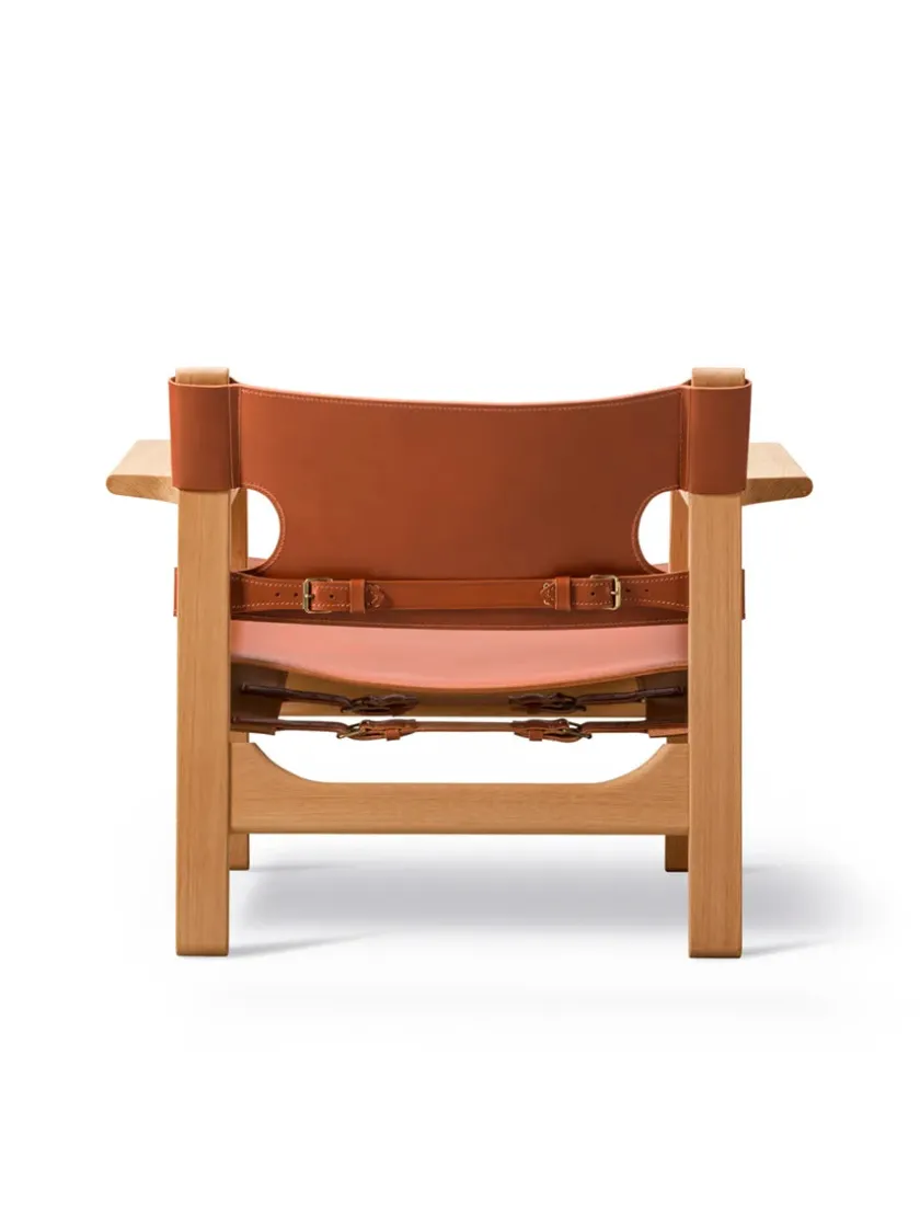 Fredericia Furniture Den Spanske Stol i sort læder, eg sort lak af Børge Mogensen> Lænestole