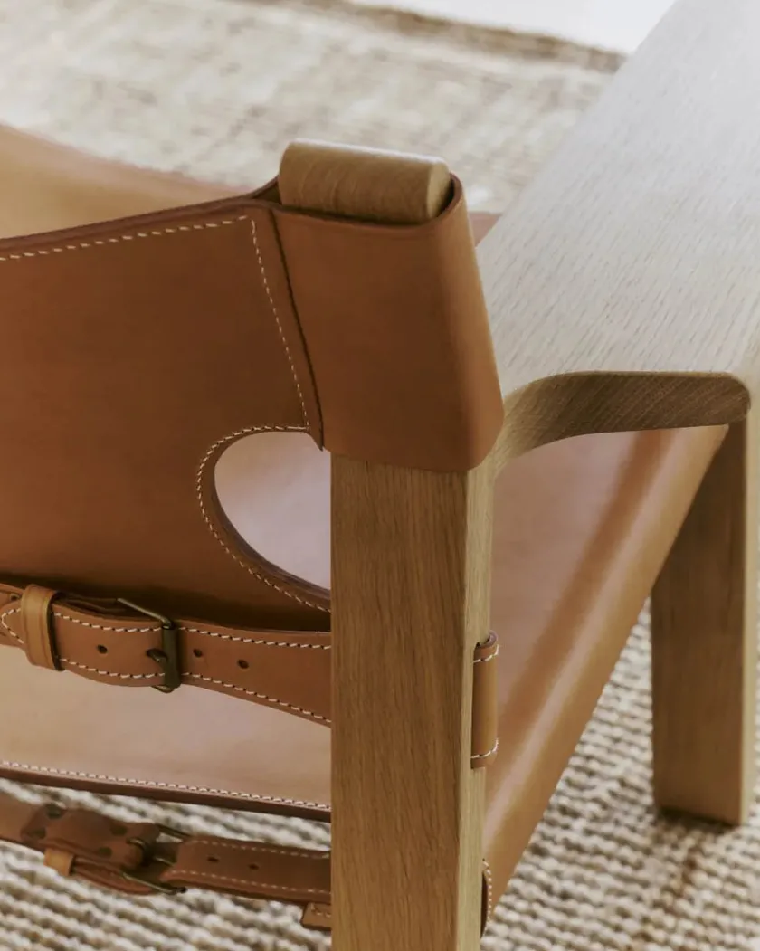 Fredericia Furniture Den Spanske Stol i sort læder, eg olie af Børge Mogensen> Lænestole