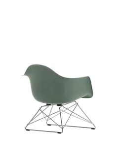 Vitra Eames Fiberglass Armchair LAR, forkromet fra><noscript><img width=