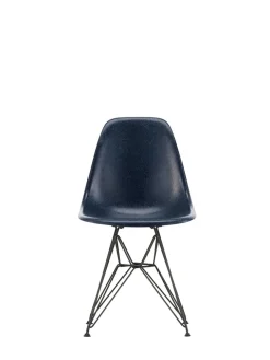 Vitra Eames Fiberglass Chair DSR, sortlakeret fra><noscript><img width=