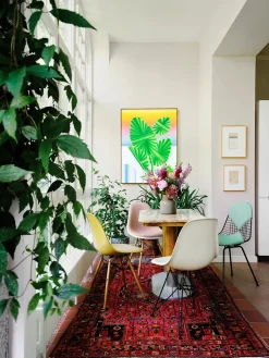 Vitra Eames Fiberglass Chair DSR, sortlakeret fra><noscript><img width=
