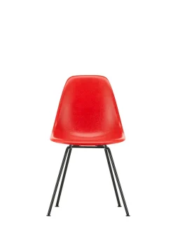 Vitra Eames Fiberglass Chair DSX, sortlakeret fra><noscript><img width=