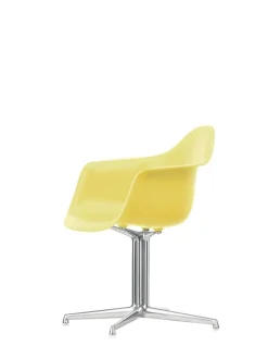Vitra Eames Plastic Armchair DAL fra><noscript><img width=