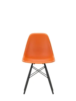 Vitra Eames Plastic Side Chair DSW, sortlakeret ahorntræ fra><noscript><img width=