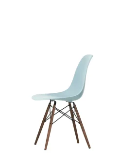 Vitra Eames Plastic Side Chair DSW, mørkbejdset ahorntræ fra><noscript><img width=