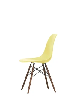 Vitra Eames Plastic Side Chair DSW, mørkbejdset ahorntræ fra><noscript><img width=