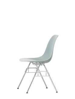 Vitra Eames Plastic Side Chair DSS-N, stabelbar fra><noscript><img width=