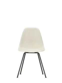 Vitra Eames Plastic Side Chair DSX, sort pulverlakeret fra><noscript><img width=