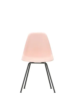 Vitra Eames Plastic Side Chair DSX, sort pulverlakeret fra><noscript><img width=