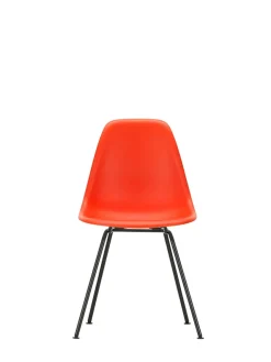 Vitra Eames Plastic Side Chair DSX, sort pulverlakeret fra><noscript><img width=