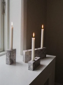 Wabi Sabi Nordic Epode Lysestage 25 cm, travertin silver fra><noscript><img width=