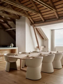 Fritz Hansen Essay Spisebord af Cecilie Manz> Spiseborde