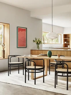 Fritz Hansen Essay Spisebord af Cecilie Manz><noscript><img width=