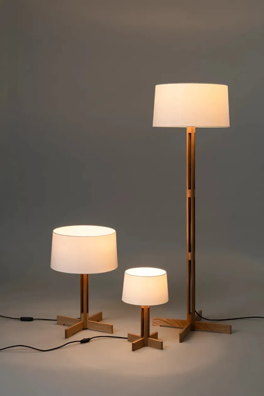 Santa & Cole FAD Fija Gulvlampe fra Santa and Cole> Gulvlamper|Spots