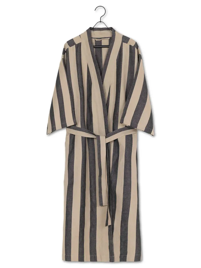 Ferm Living Field Robe, camel/red fra> Tøj|Badeværelsestekstiler