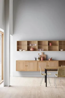 Carl Hansen & Søn FK63 Kabinet fra><noscript><img width=