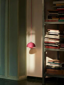 &Tradition Flowerpot VP10 Pendel af Verner Panton><noscript><img width=