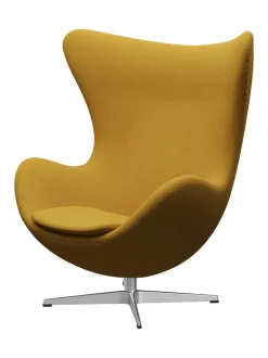 Fritz Hansen Ægget, sort læder/aluminium af Arne Jacobsen><noscript><img width=