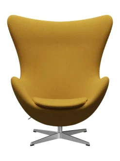 Fritz Hansen Ægget, sort læder/aluminium af Arne Jacobsen><noscript><img width=