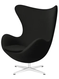 Fritz Hansen Ægget, sort læder/aluminium af Arne Jacobsen><noscript><img width=