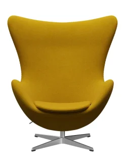 Fritz Hansen Ægget, sort læder/aluminium af Arne Jacobsen><noscript><img width=