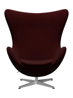 Fritz Hansen Ægget, sort læder/aluminium af Arne Jacobsen><noscript><img width=