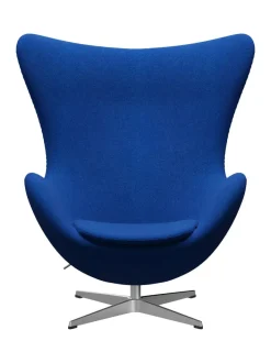 Fritz Hansen Ægget, sort læder/aluminium af Arne Jacobsen><noscript><img width=