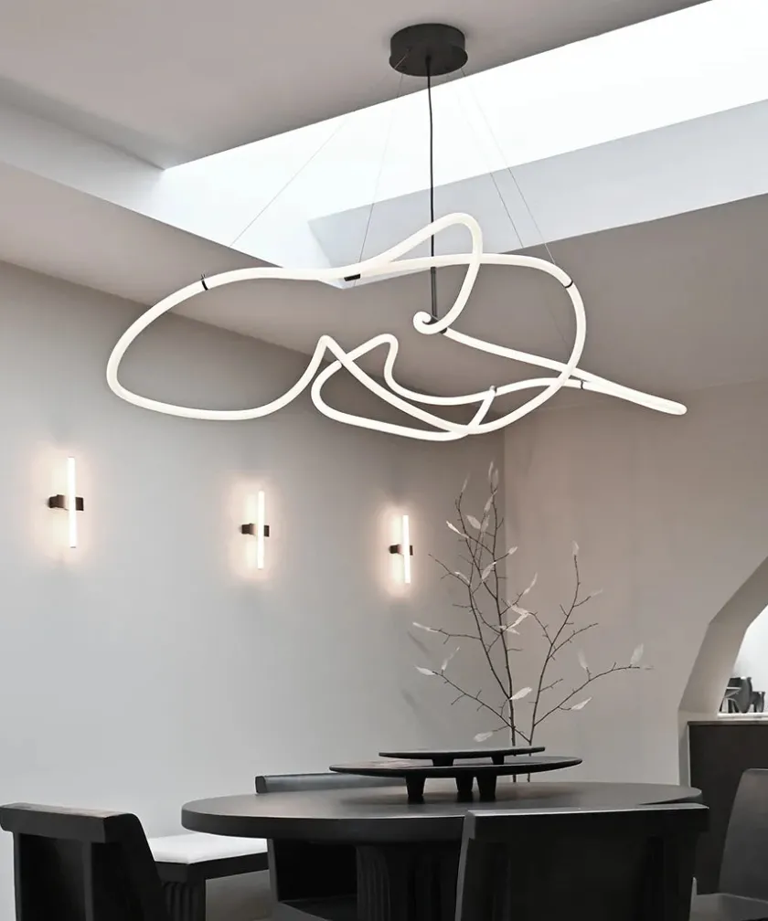 101 Copenhagen Ghost Chandelier, Big, Chrome fra> Lysekroner|Spots