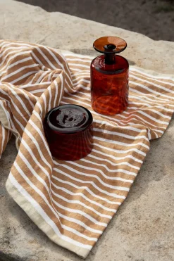 Ferm Living Hale Tea Towel fra> Badeværelsestekstiler