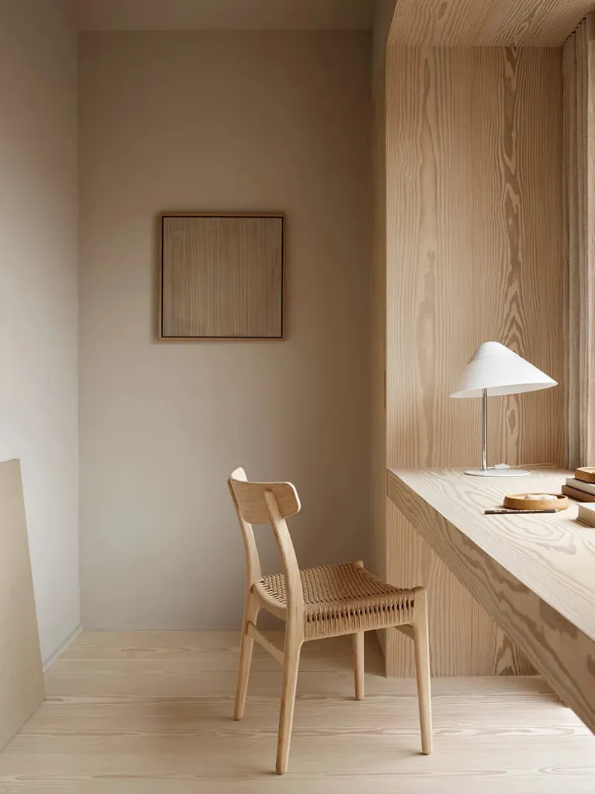 Carl Hansen & Søn HJW01 Opala Bordlampe af Hans J. Wegner> Spots