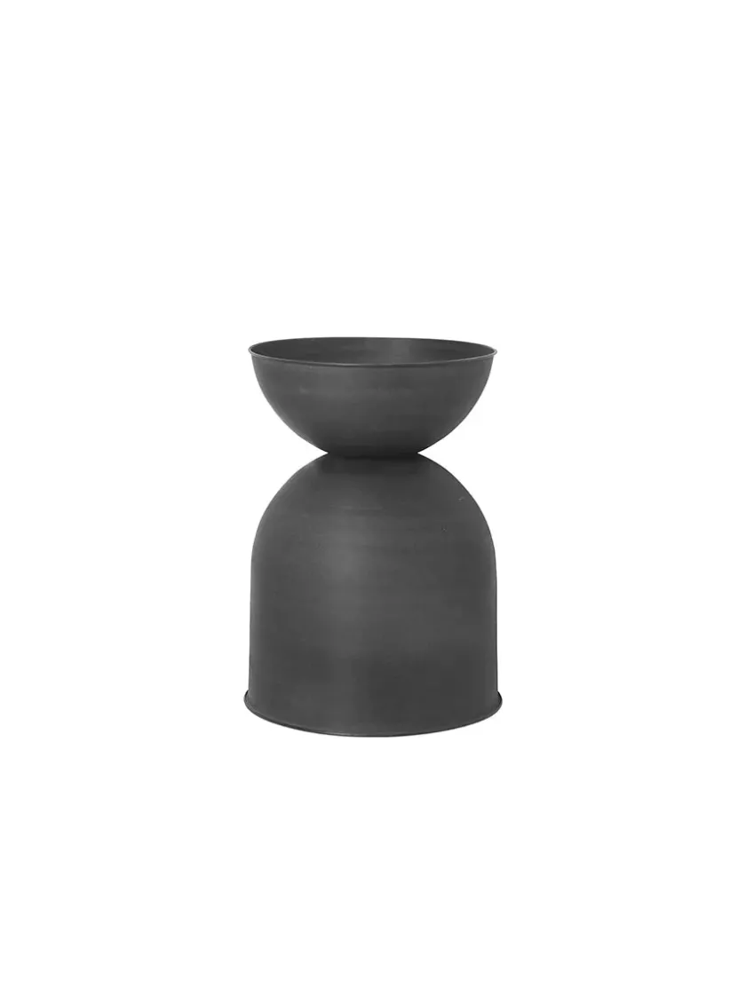 Ferm Living Hourglass Pot, sort fra> Vaser
