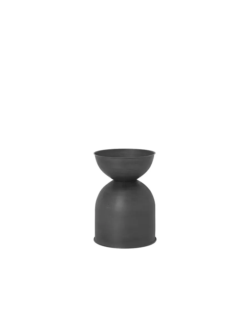 Ferm Living Hourglass Pot, sort fra> Vaser
