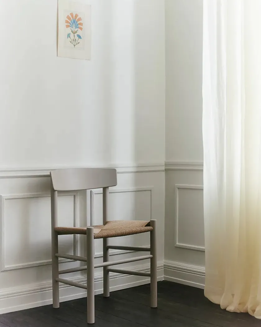 Fredericia Furniture J39 Folkestolen, heritage red af Børge Mogensen> Spisebordsstole