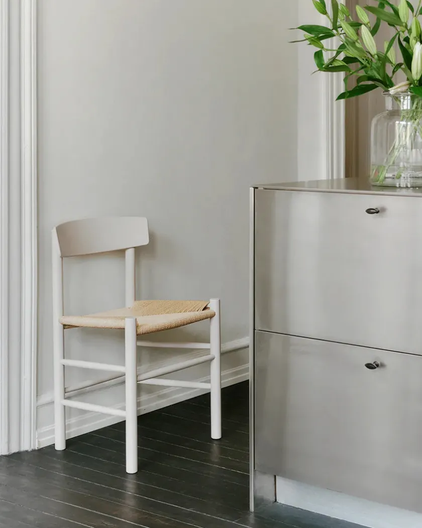 Fredericia Furniture J39 Folkestolen, Vintage lakeret af Børge Mogensen> Spisebordsstole
