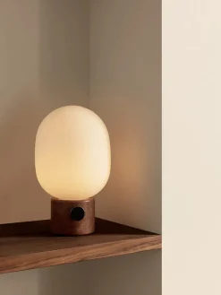 Audo Copenhagen JWDA Concrete Bordlampe fra><noscript><img width=
