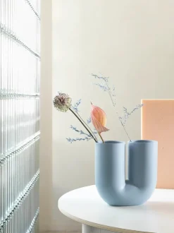 Muuto Kink Vase, deep red fra><noscript><img width=