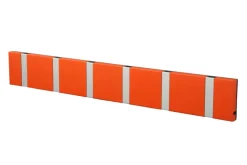 LoCa KNAX knagerække med seks knager fra><noscript><img width=