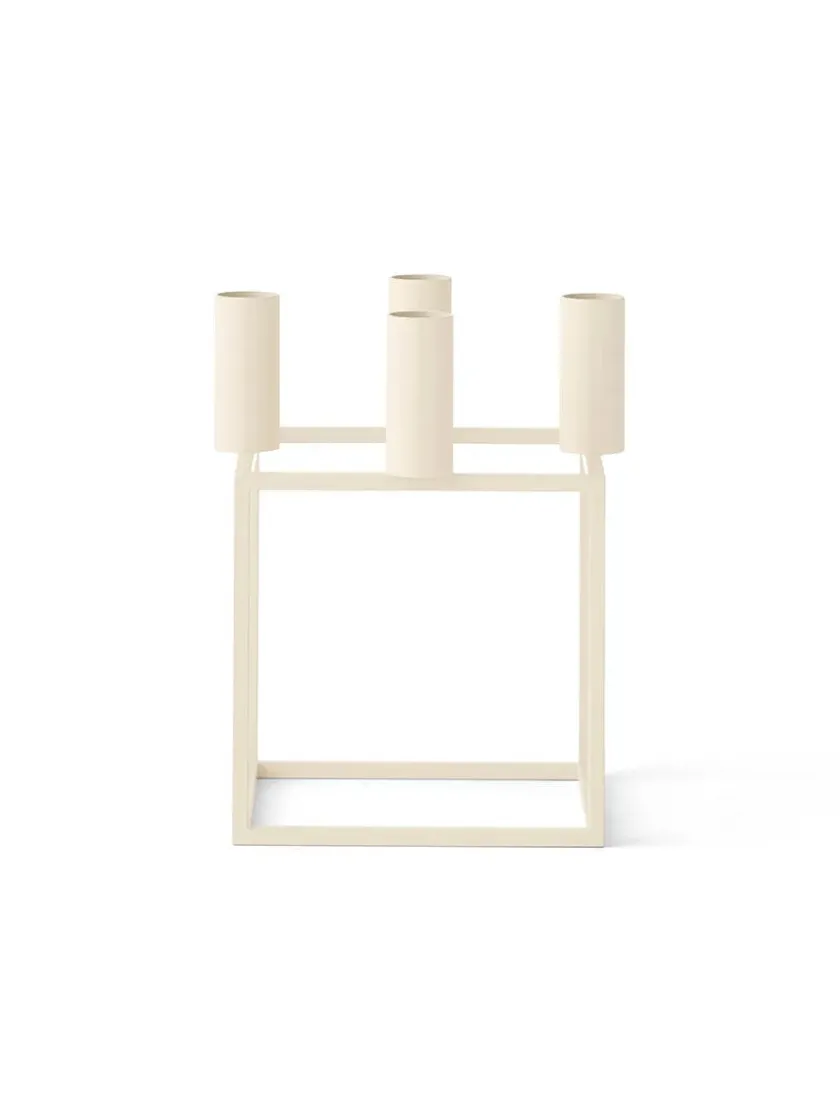 Audo Copenhagen Kubus 4 Lysestage, hvid fra> Adventsstager|Lysestager