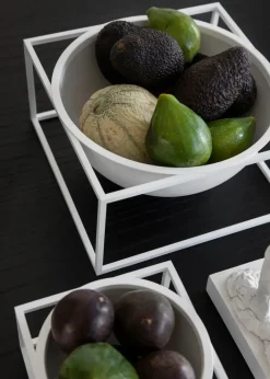 Audo Copenhagen Kubus Bowl Centerpiece Small, hvid fra> Service