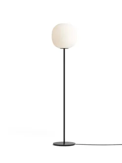 New Works Lantern gulvlampe fra> Gulvlamper|Spots