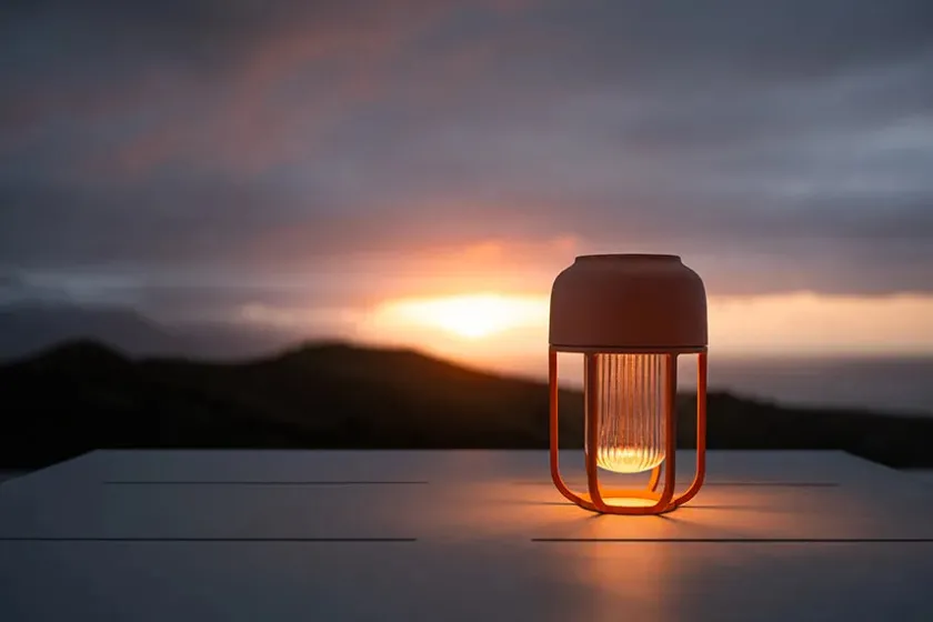 Houe LIGHT No.1 Portable Outdoor Lamp fra> Udendørs Bordlamper|Portable Lamper