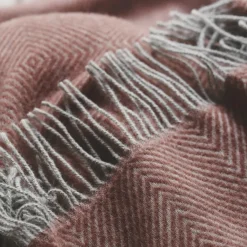 Silkeborg Uldspinderi Livø Plaid, seaweed fra><noscript><img width=