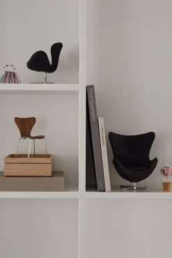 Fritz Hansen Miniature Ægget af Arne Jacobsen> Gaver Til Ham|Figurer